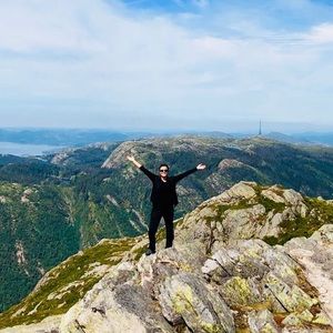 Meet your Posher, Nicole